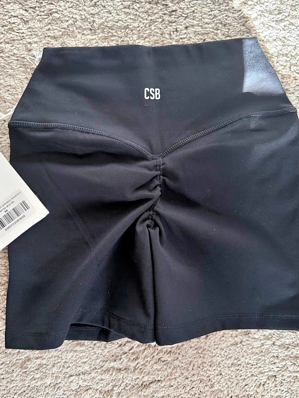 BRAND NEW! Crop Shop Boutique Form Invisible Scrunch Shorts 4" Black NWT